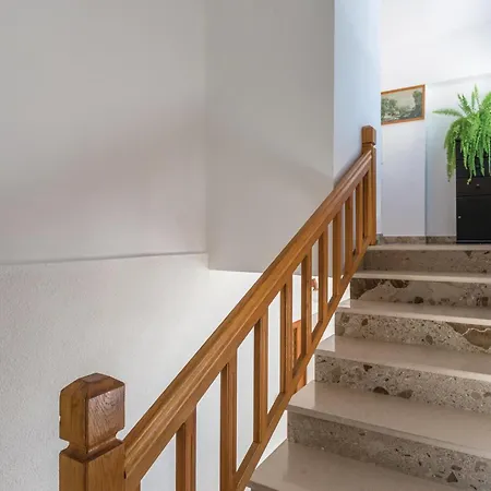3 Bedroom Amazing In Apartment